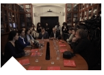 Ministrja Kumbaro, tryezë konsultimi me artistët në ambientet e Ministrisë